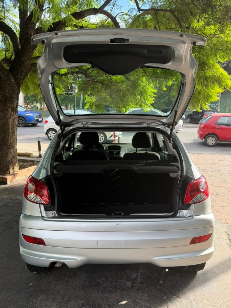 Peugeot 207 Active — foto 10
